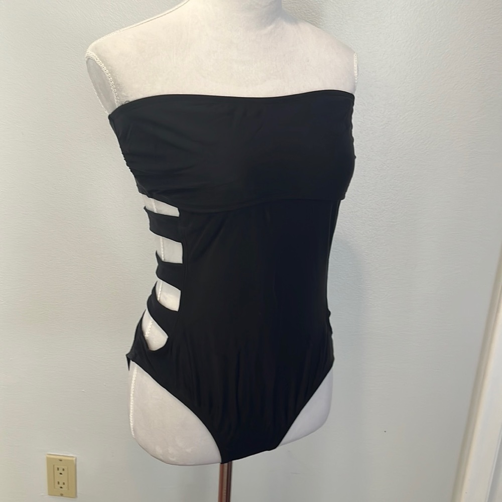 Mossimo, Large, black one piece with side cut outs